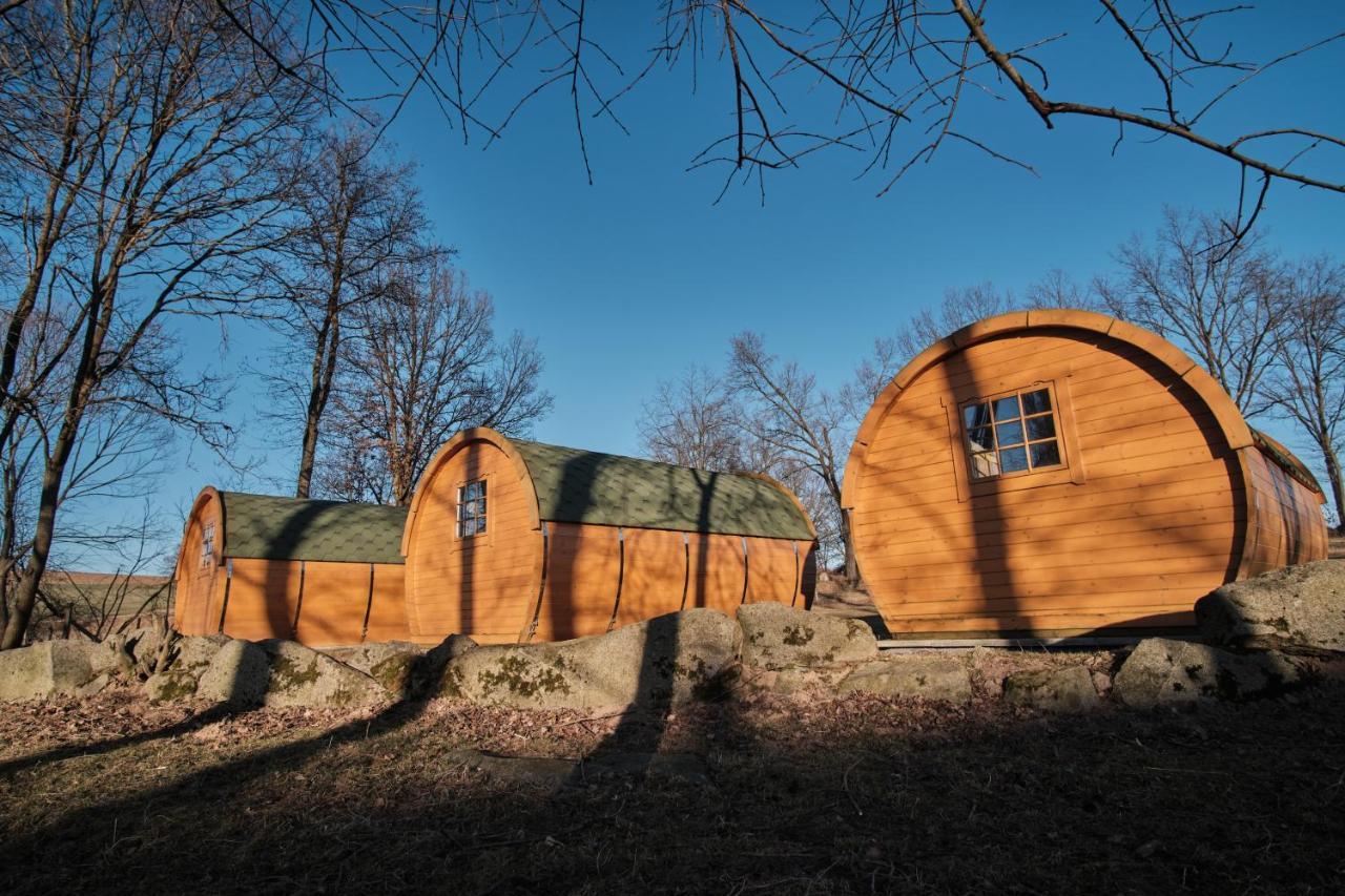 Viking Houses Strnadovsky Mlyn Jesenice  Eksteriør bilde